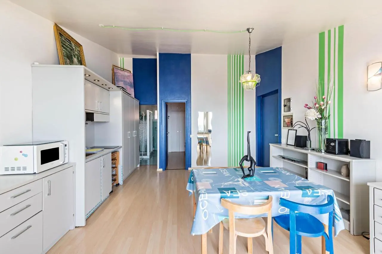 Apartment Front Lake Amazing View Manerba del Garda