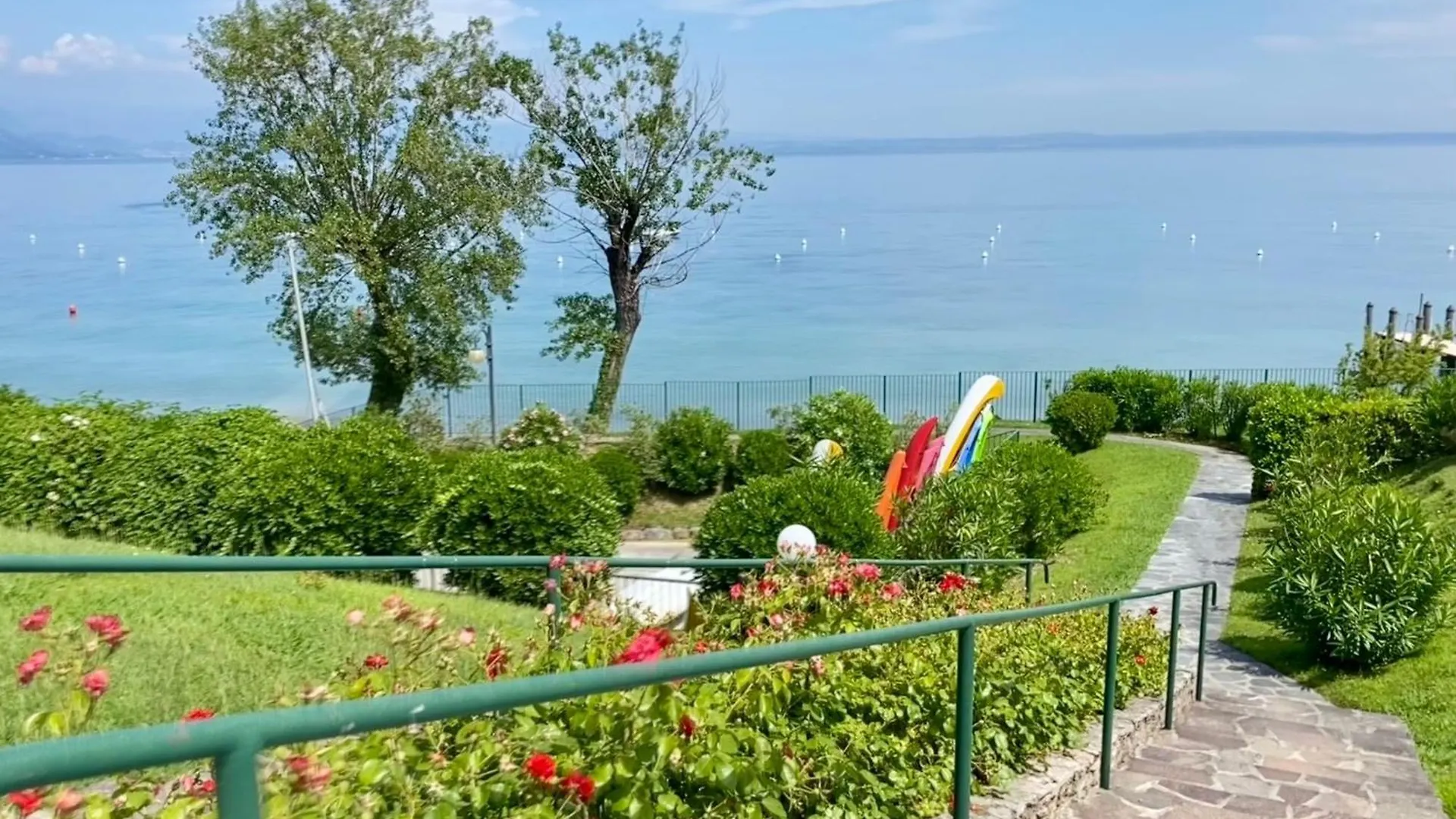Apartment Front Lake Amazing View Manerba del Garda